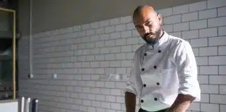 Acheter une veste de cuisine : les critères essentiels à considérer