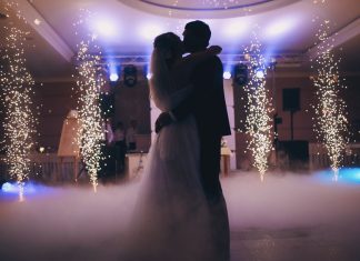 Animer un mariage avec des jets de scène : idées et conseils pratiques
